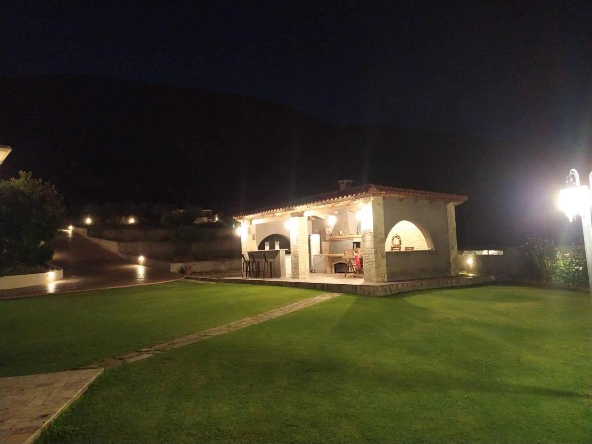 Villa Anna Навпакт Екстер'єр фото